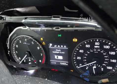 2021 Hyundai Tucson Value z USA, uszkodzony, nr VIN KM8J33A41MU330299